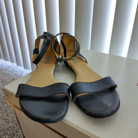 Nisolo Serena Sandal Sz 37 (7) - Picture 5 of 11
